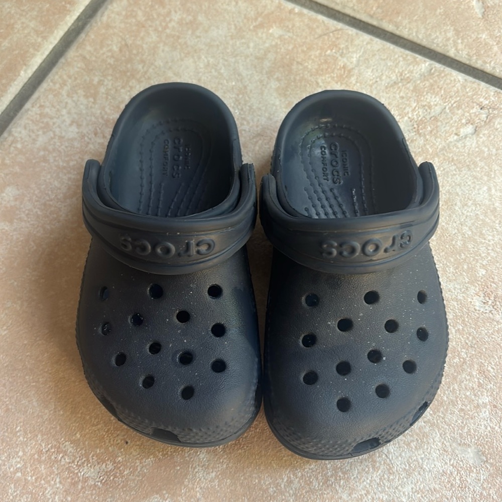 Kids Navy Blue Clogs